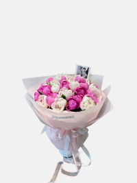 Peonies Sarah Bernhardt (25 pieces)