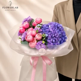 Bouquet with hydrangea and roses