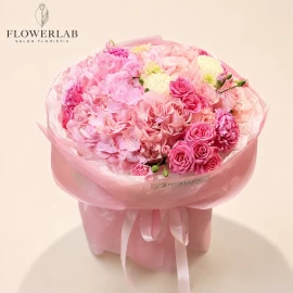 Bouquet of pink hydrangeas, roses and dianthus (pre-order)