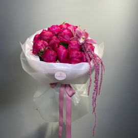 Buchet din bujori bordo