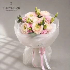Buchet din ranunculus si eustoma ( la precomanda)