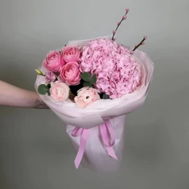 Bouquet with ranunculus, hydrangea and peony roses (pre-order)