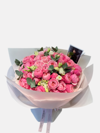 Пионовидные розы Silvia Pink