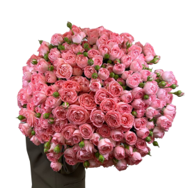 Buchet din trandafiri imbujorati