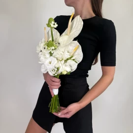 Buchet de mireasă cu anthurium alb (la comandă 14 zile)
