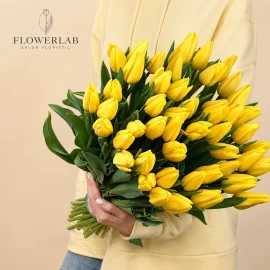 Yellow tulip (pre-order)