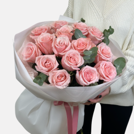 Buchet din trandafiri roz