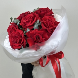 Buchet din trandafiri franțuzești roșii (la precomanda)