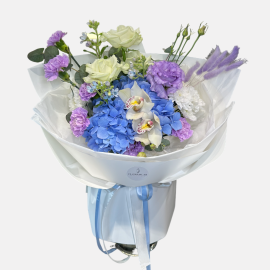 Buchet cu hortensie albastră