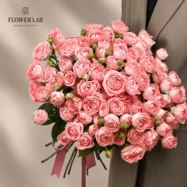 25 кустовых пионовидных роз "Femke"