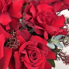 Compoziție din trandafiri frantuzesti