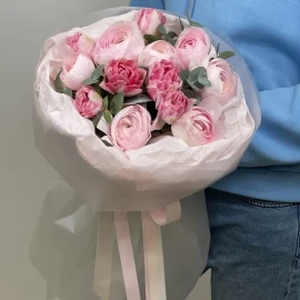 Bouquet with ranunculus and tulips (pre-order)