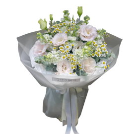 Buchet de primavara cu matiola si romanita