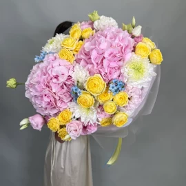 Bouquet with Pink Hydrangea, Spray Roses and Chrysanthemums (pre-order 5 days)