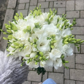 Букет невесты с фрезией №3